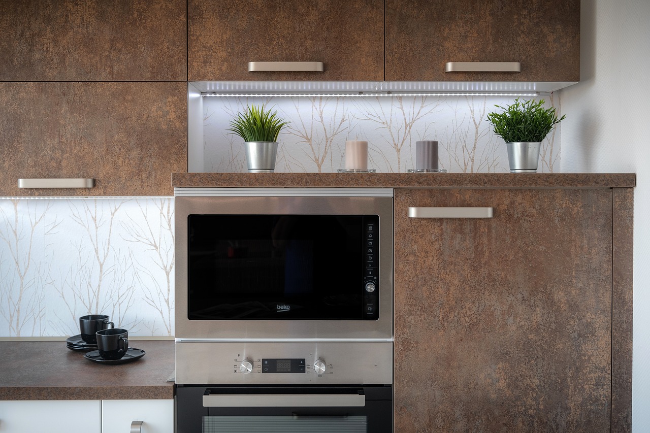 explore the latest innovations in kitchen technology that streamline cooking, enhance efficiency, and elevate your culinary experience. discover smart appliances, interactive gadgets, and cutting-edge tools designed for modern kitchens.